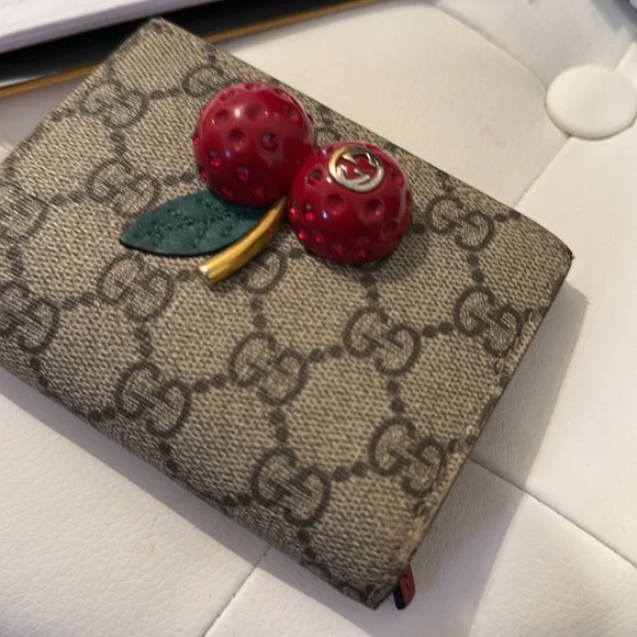 Gucci Supreme GG Cherry Wallet-VGUC - Picture 12 of 12
